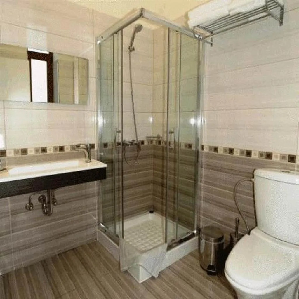 TRIPLE STANDARD Room, Aktaion, Athens
