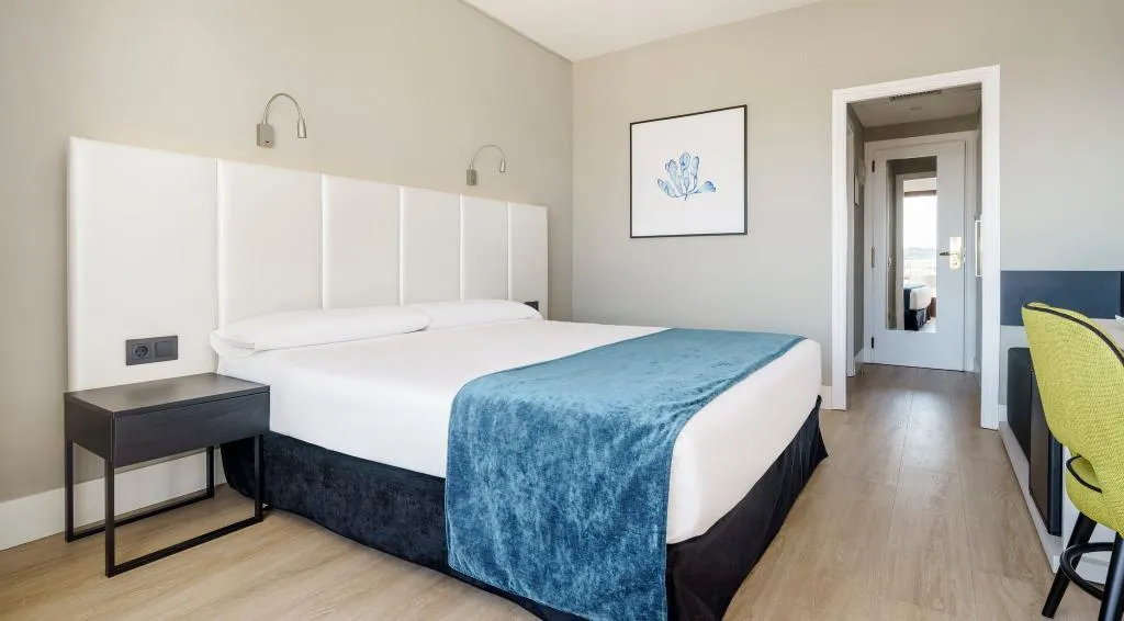 SINGLE STANDARD Room, Ilunion Caleta Park, Costa Brava