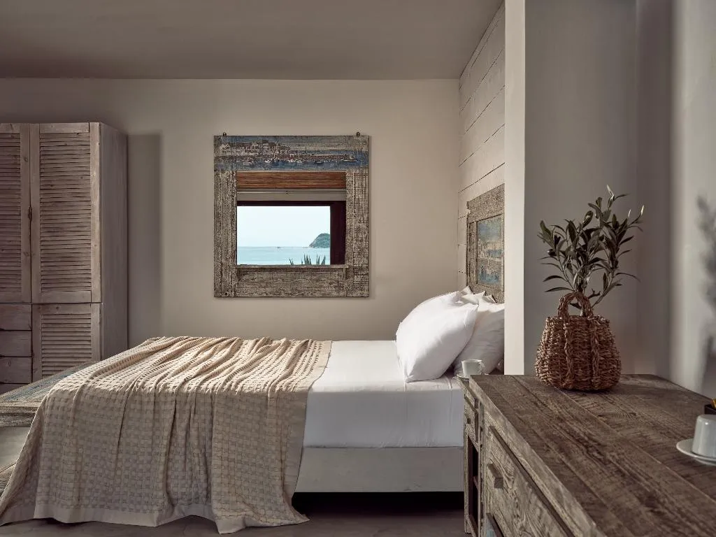 JUNIOR SUITE STANDARD Room, Gloria Maris Hotel Suites & Villas, Zante