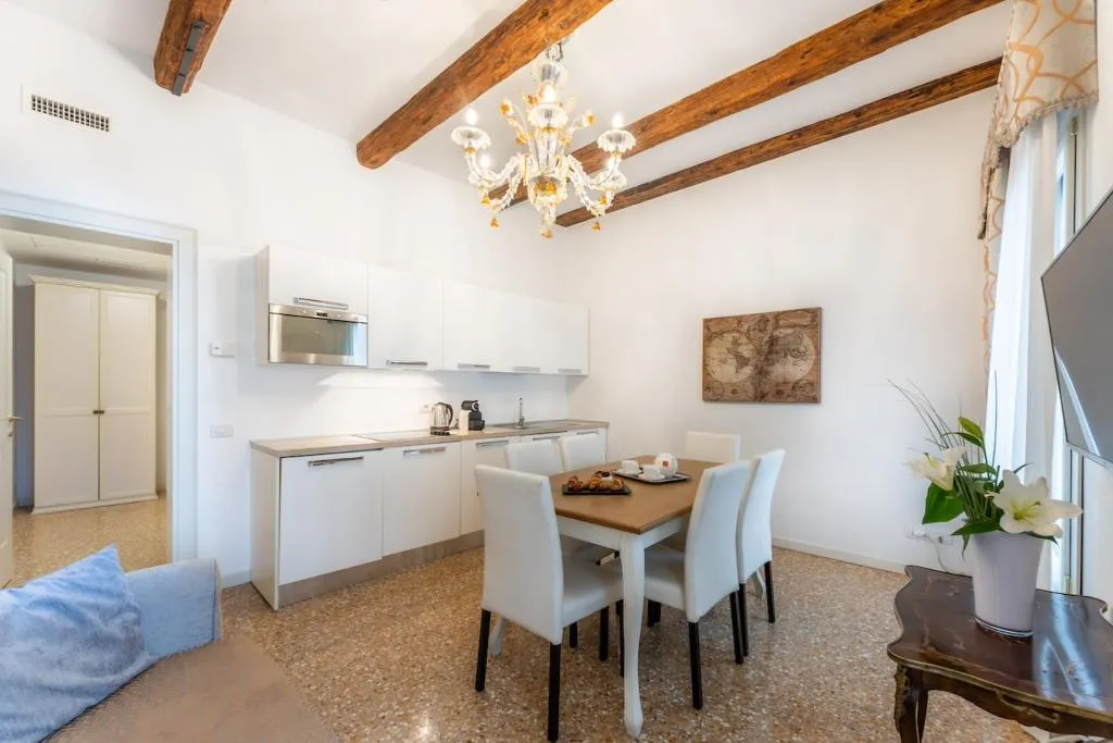 APARTMENT EXECUTIVE THREE BEDROOMS Room, San Teodoro Palace  - Luxury Apartments, Venice