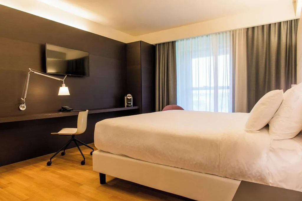 SUITE WITH DOUBLE BED Room, Four Points by Sheraton Venice Mestre, Venice