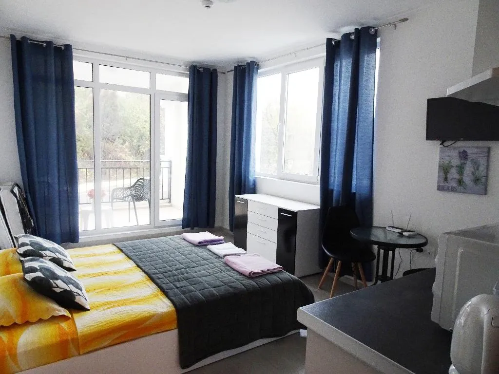 STUDIO STANDARD Room, Samara, Varna