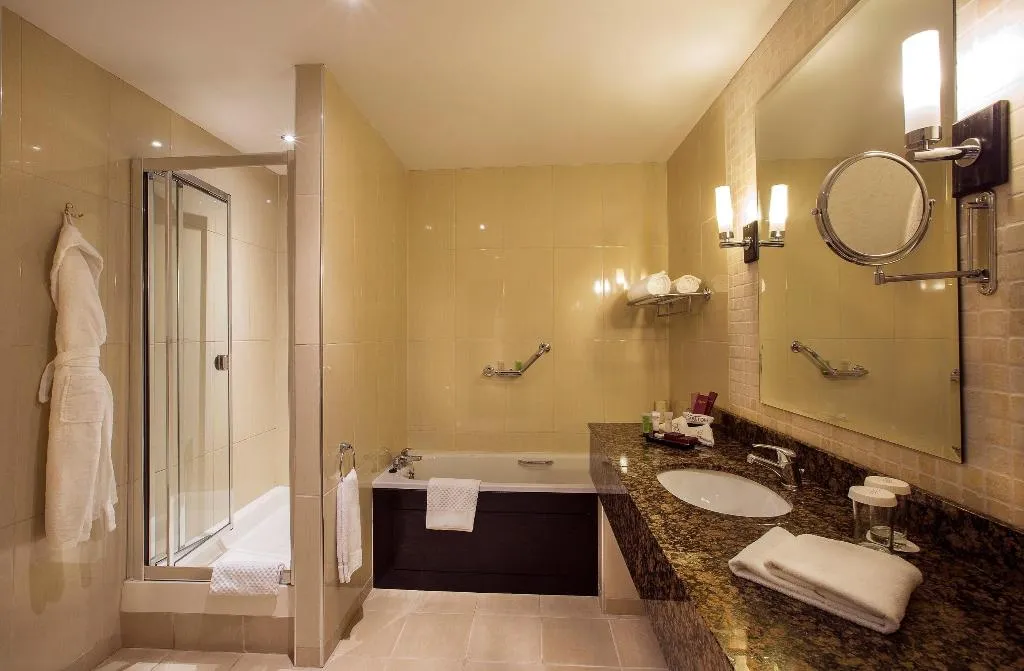 Room, Carlton Hotel Dublin Airport, Dublin