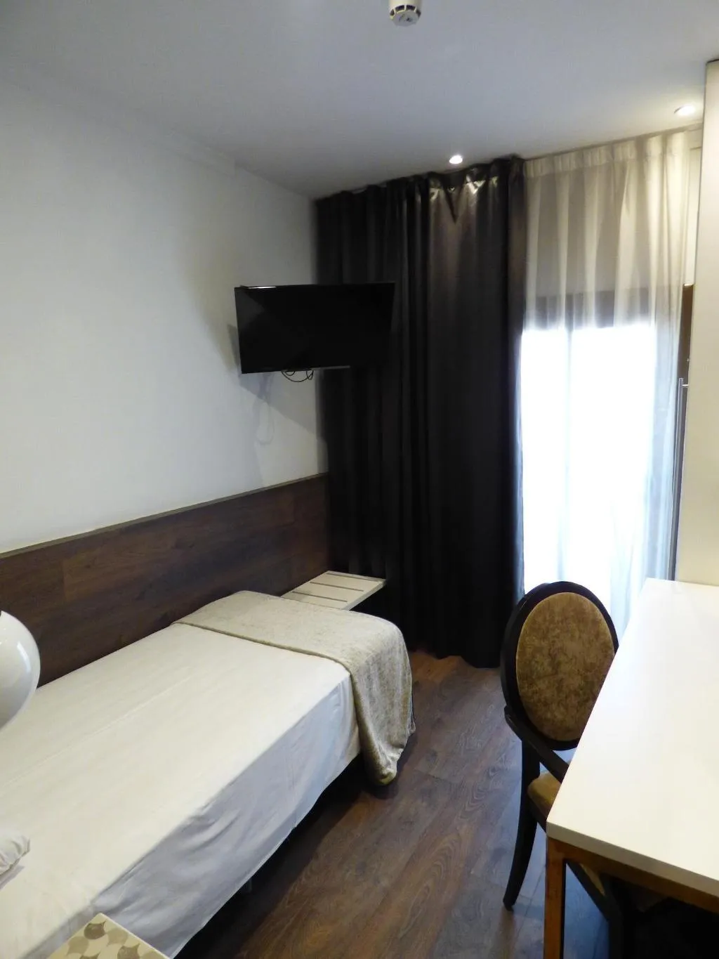 Room, Moderno, Barcelona