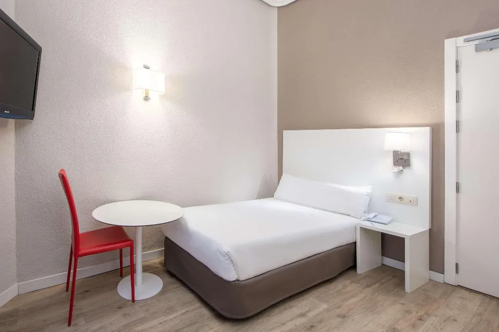 SINGLE STANDARD Room, Zel Madrid, Madrid