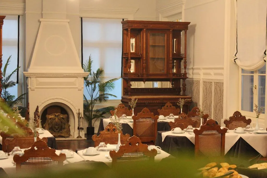 Restaurant, GRANDE HOTEL PARIS by STAY HOTELS, Porto