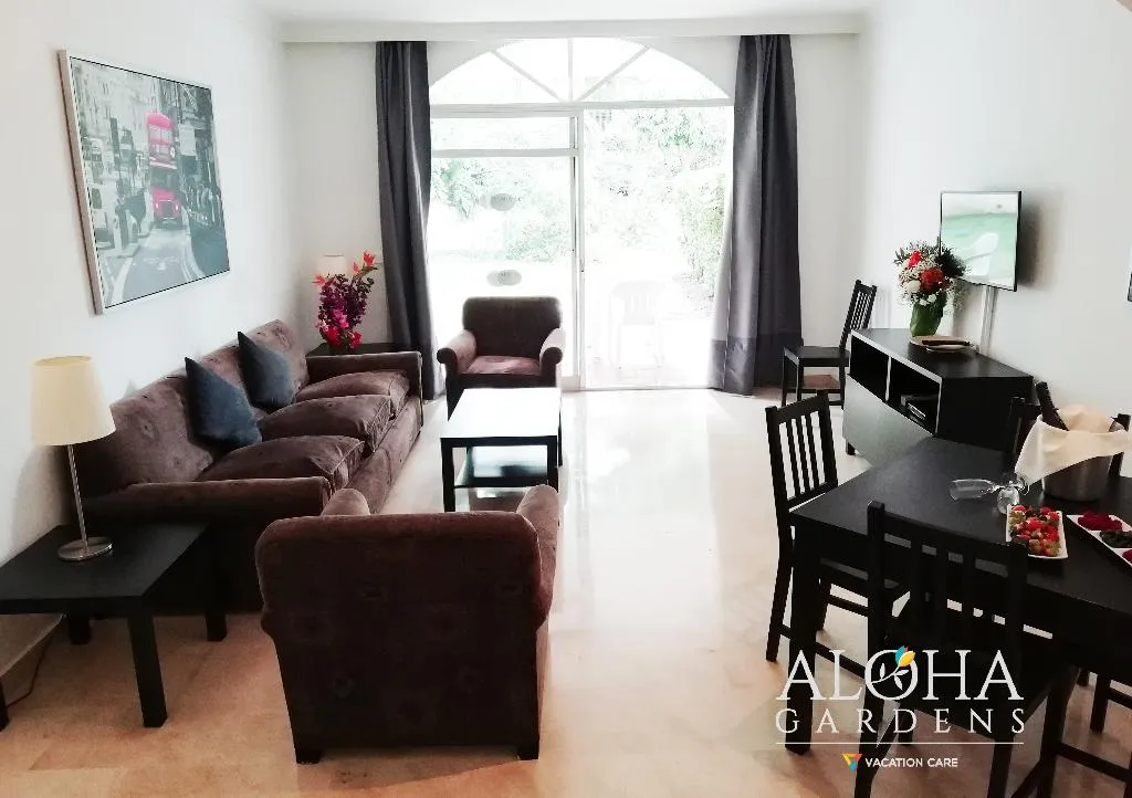 APARTMENT DUPLEX Room, Aloha Gardens, Costa Del Sol