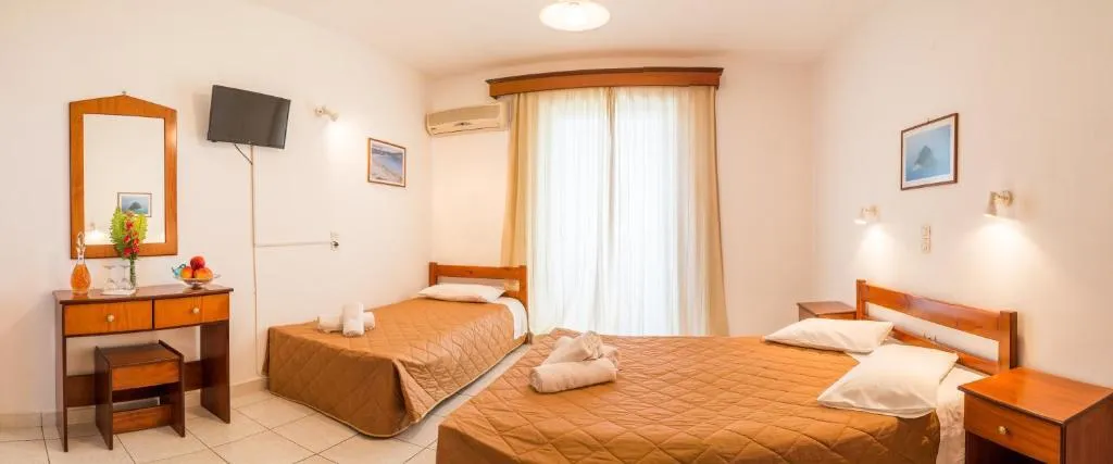 STUDIO GARDEN VIEW WITH BALCONY Room, Pelagos Studios, Zante