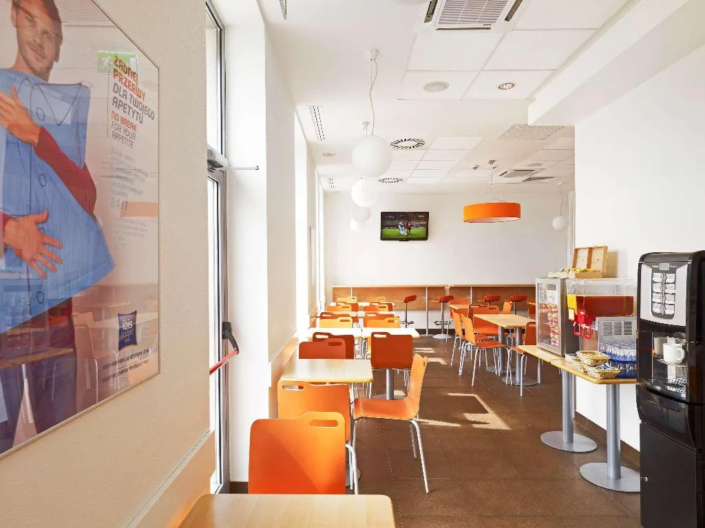 Sports and Entertainment, ibis budget Krakow Stare Miasto, Krakow