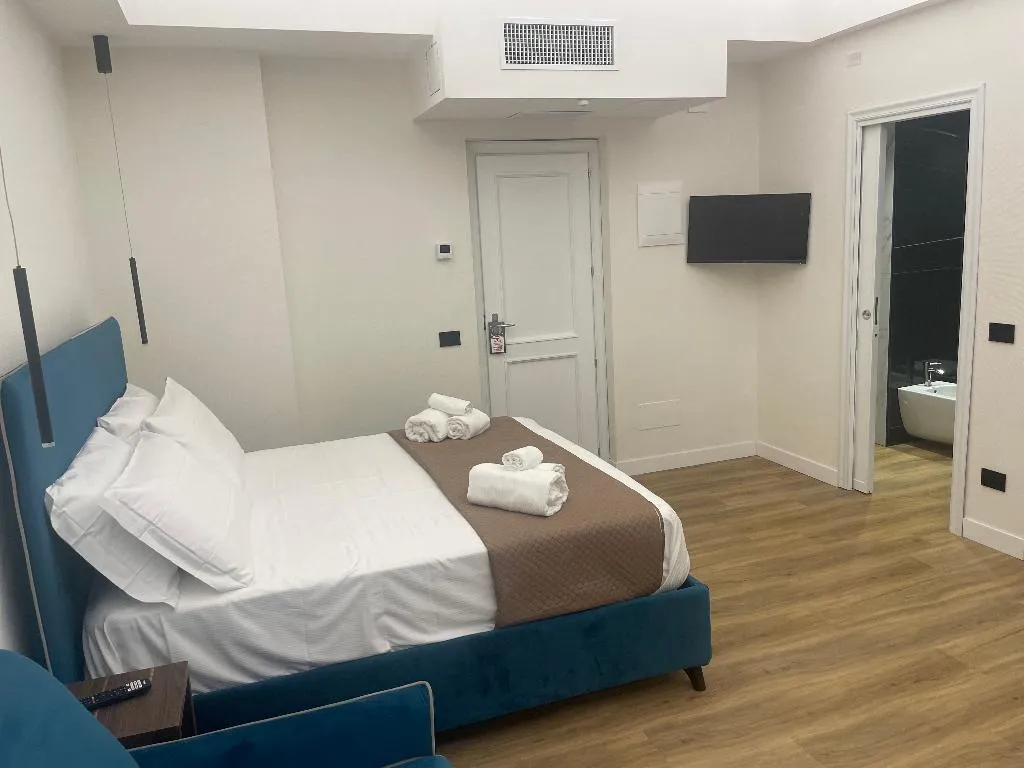 Double or Twin STANDARD Room, Hotel Tesoro Pompeiano, Naples