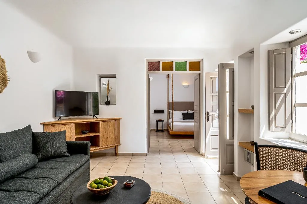 SUITE HONEYMOON Room, Marillia Village, Santorini