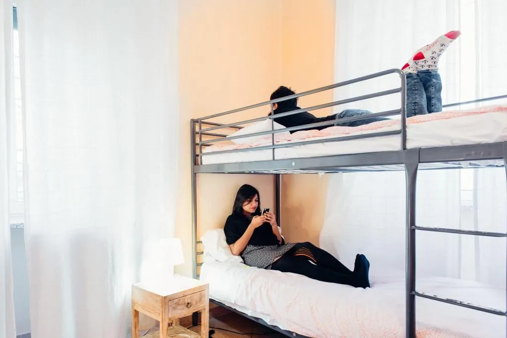 Room, The Beehive, Naples