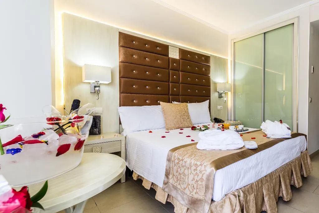 DOUBLE STANDARD Room, Moon Dreams Torremolinos, Costa Del Sol