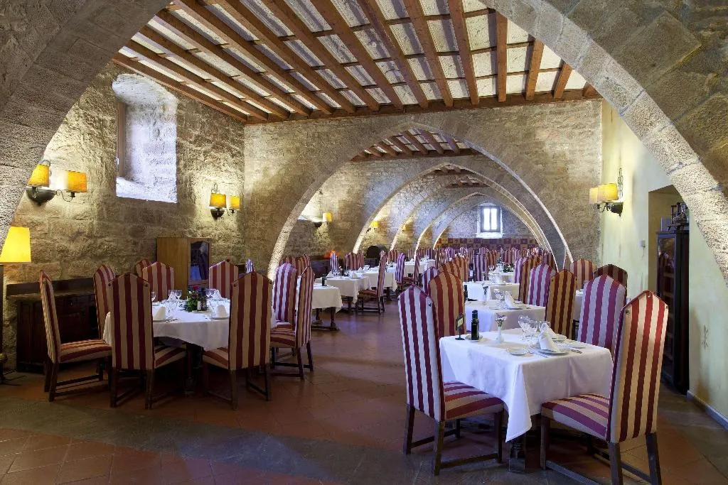 Restaurant, Parador de Cardona, Barcelona