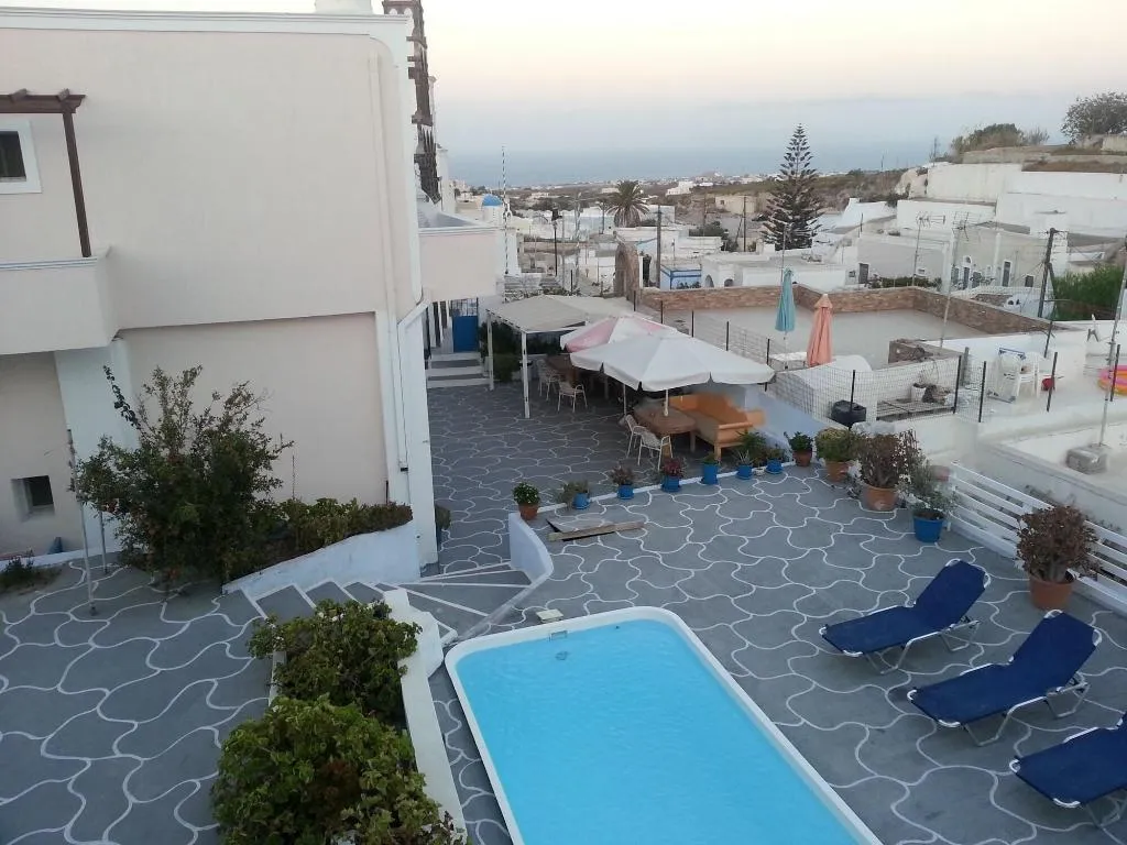 Sports and Entertainment, Villa Pavlina, Santorini