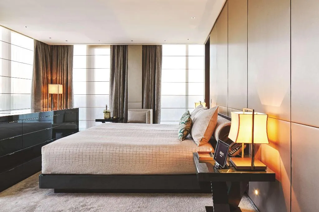 Room, Armani Hotel Milano, Milan