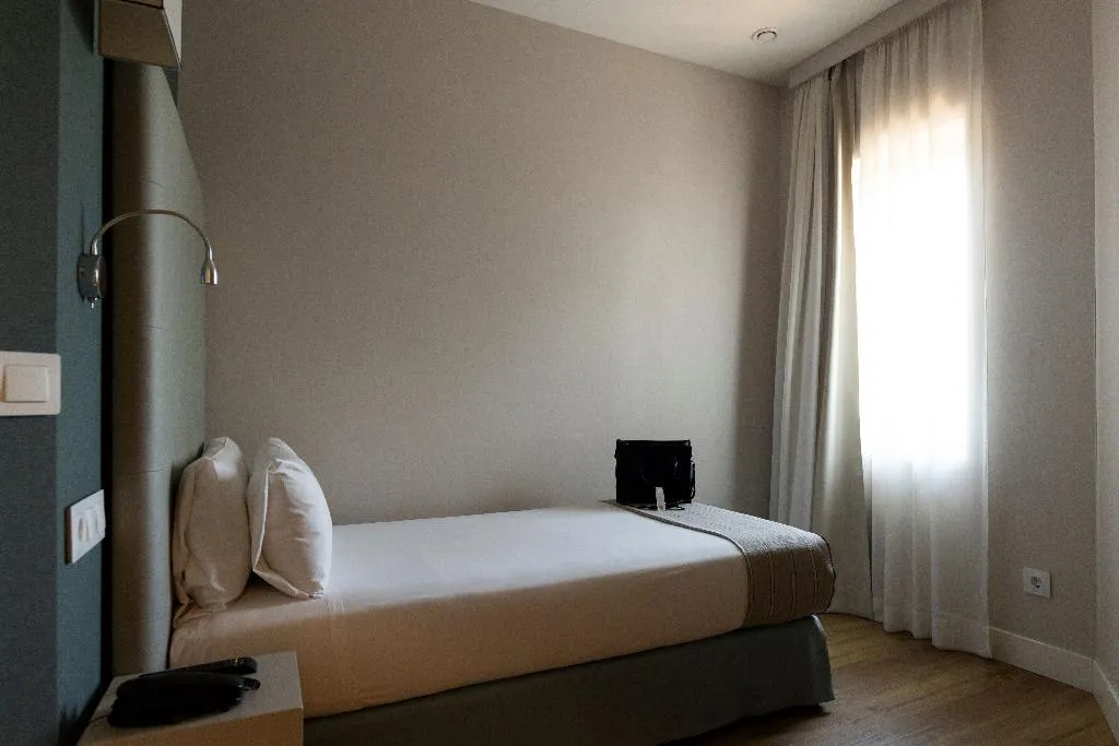 SINGLE DELUXE Room, Pax Torrelodones, Madrid