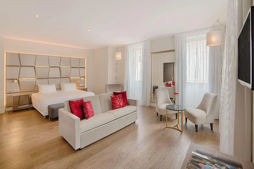 JUNIOR SUITE STANDARD Room, NH Collection Roma Centro, Rome