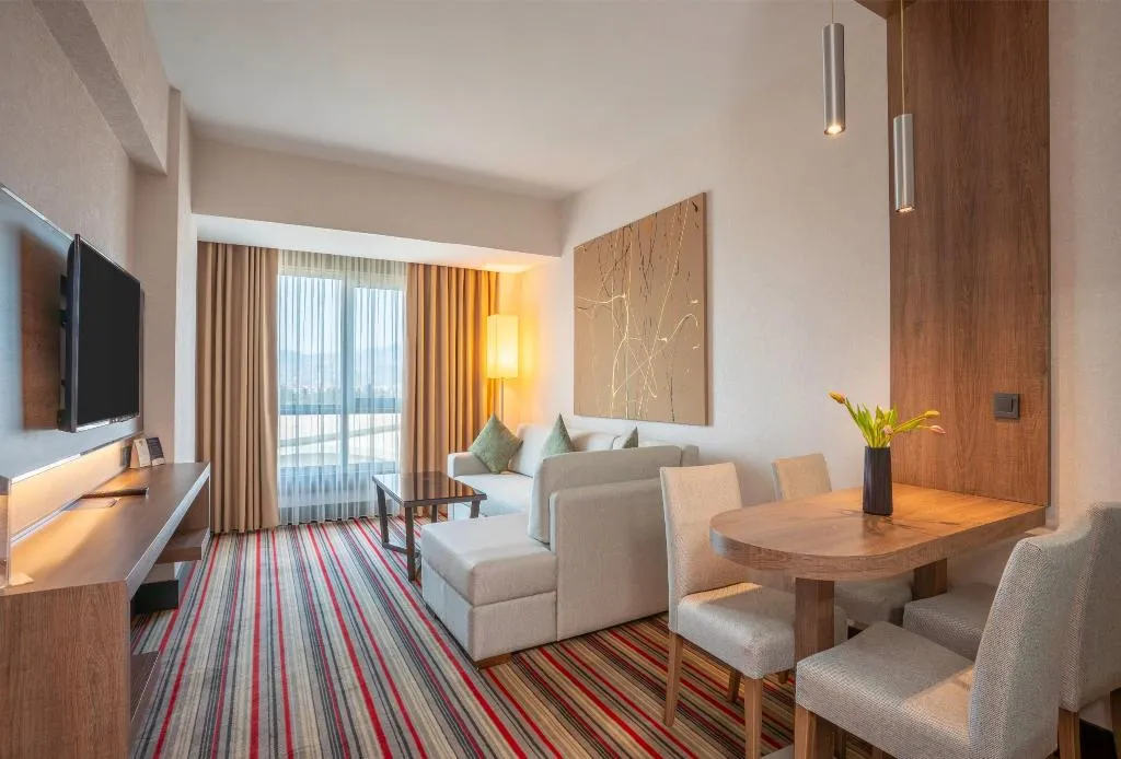 SUITE KING SIZE BED Room, Ramada Plaza by Wyndham Izmir, Izmir