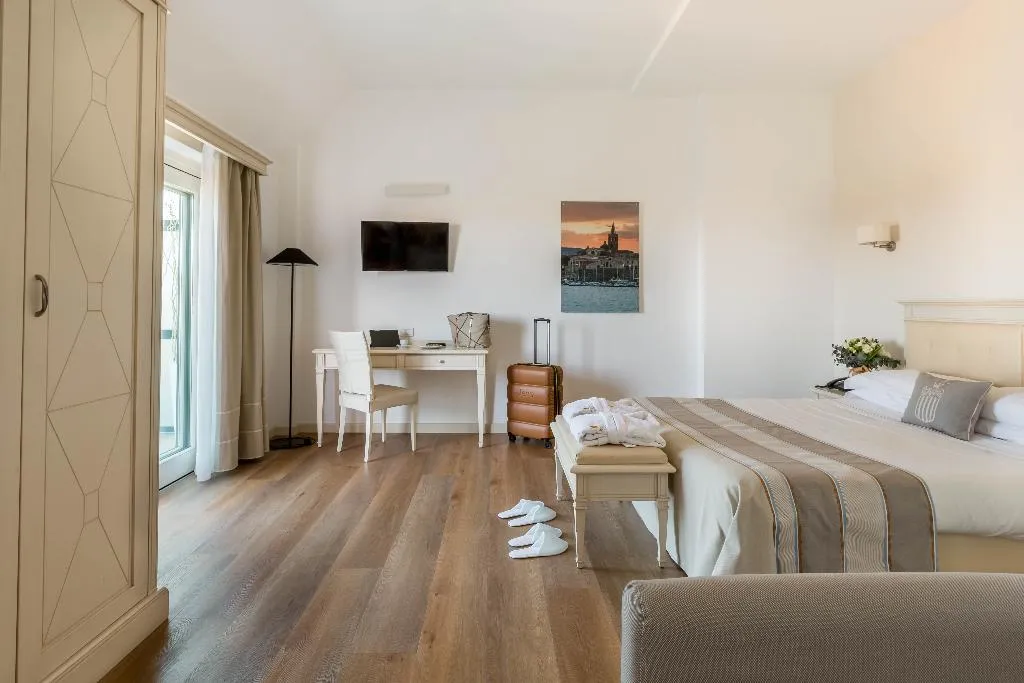 JUNIOR SUITE WITH BALCONY Room, Hotel Catalunya, Alghero