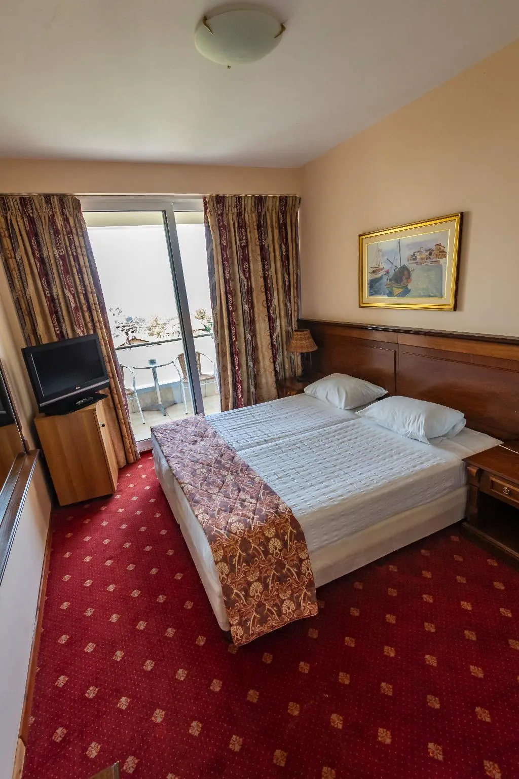 Double or Twin MOUNTAIN VIEW Room, Dolphin Resort Hotel, Athens
