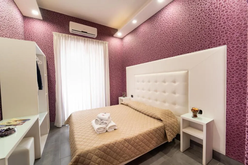 DOUBLE STANDARD Room, Royal Art House H Duomo (Albergo diffuso), Naples