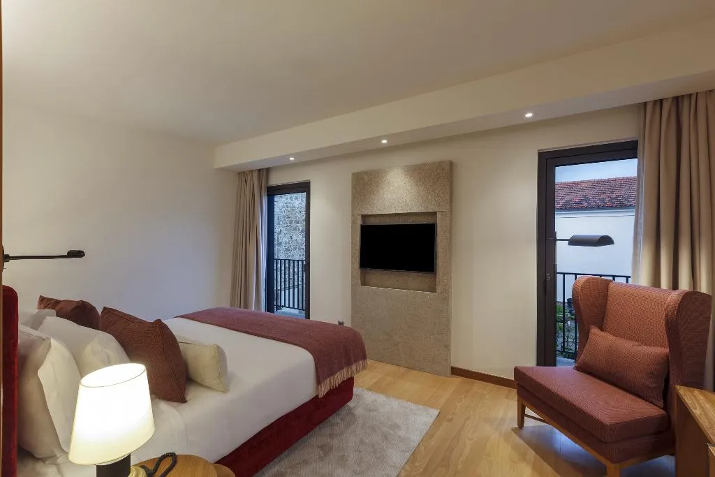 DOUBLE CLASSIC GARDEN VIEW Room, Neya Porto Hotel, Porto