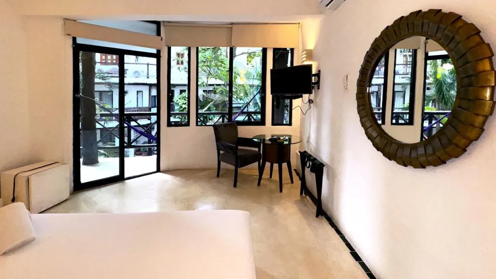 Room ONE BED Room, Siesta Fiesta Hotel – 5th Avenue, Playa Del Carmen