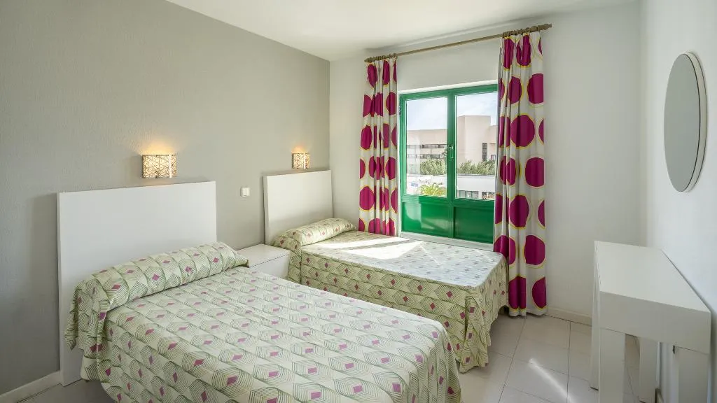 APARTMENT SUPERIOR Room, BLUESEA Apartamentos Costa Teguise Beach, Lanzarote