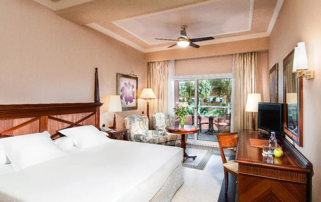 FAMILY ROOM CAPACITY 4 Room, Elba Estepona Gran Hotel & Thalasso Spa, Costa Del Sol