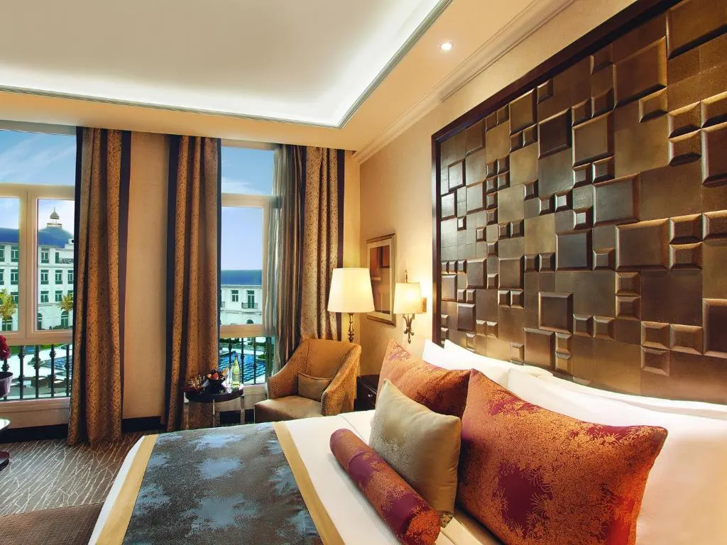 Room DELUXE Room, Kempinski Palace Cairo, Cairo