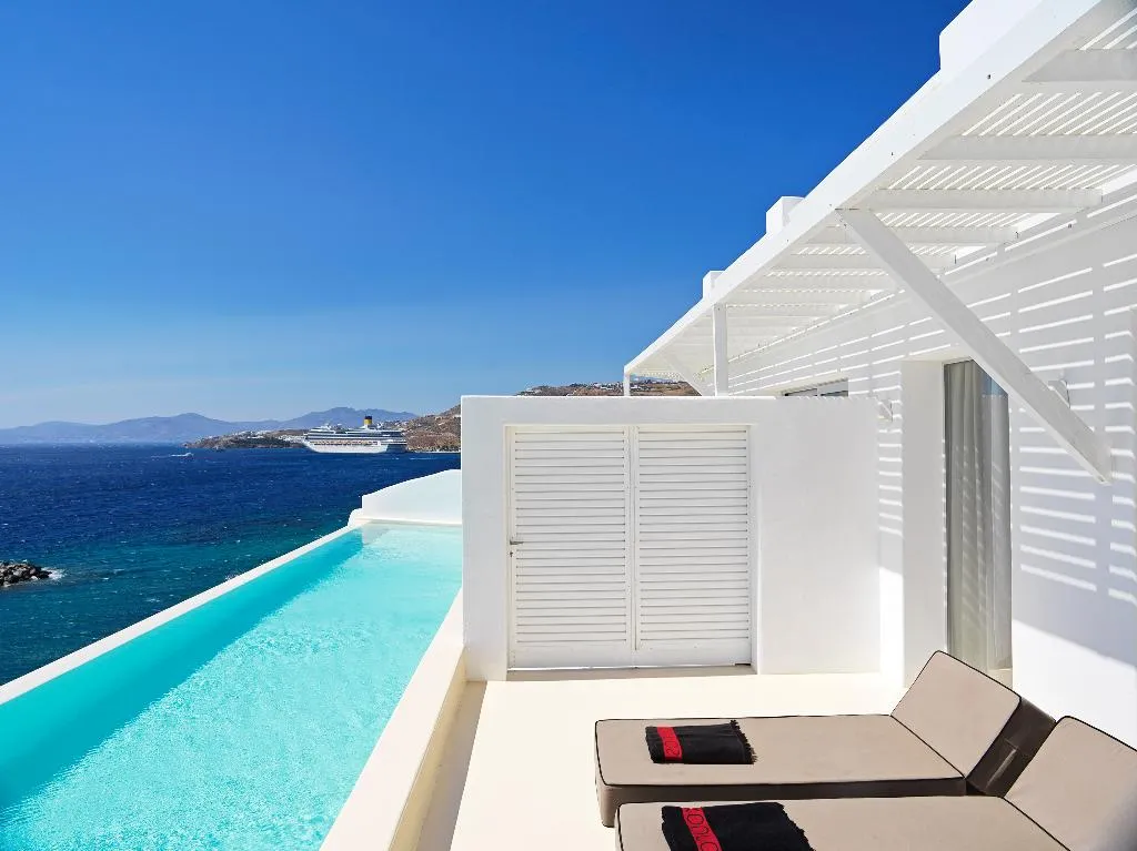 SUITE SEA VIEW CAPACITY 3 Room, Kouros Hotel & Suites, Mykonos