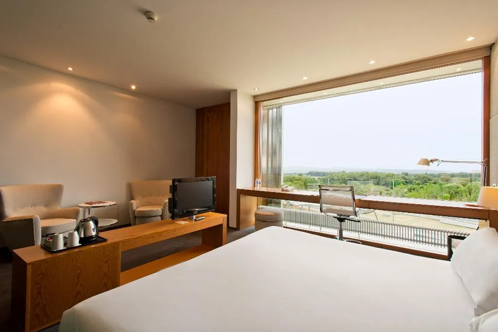 TWIN DELUXE WITH BALCONY Room, La Mola & Conference Center, Barcelona