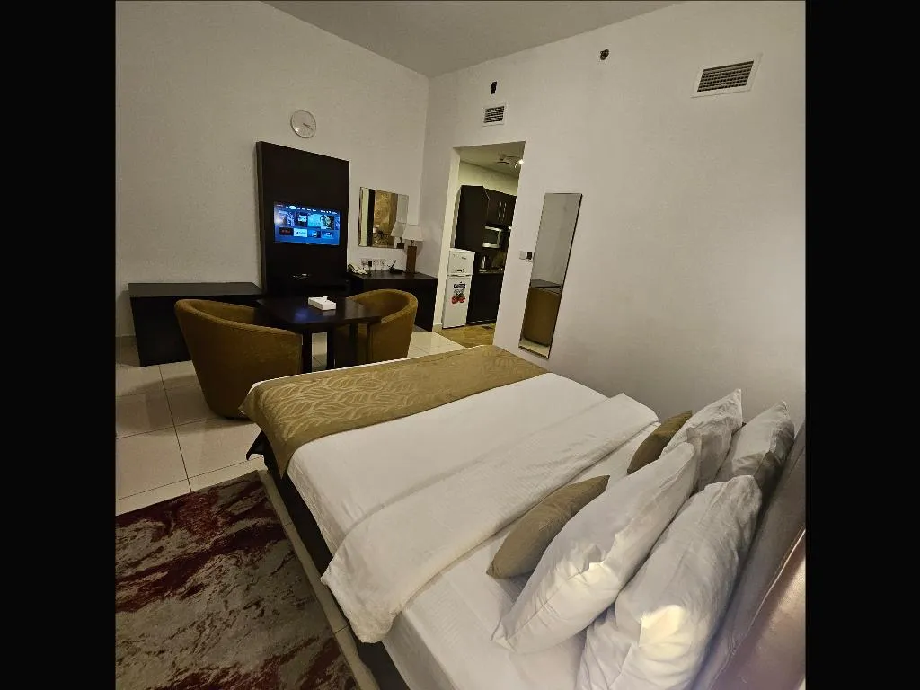 STUDIO STANDARD Room, Tulip Creek Hotel Apartment, Dubai