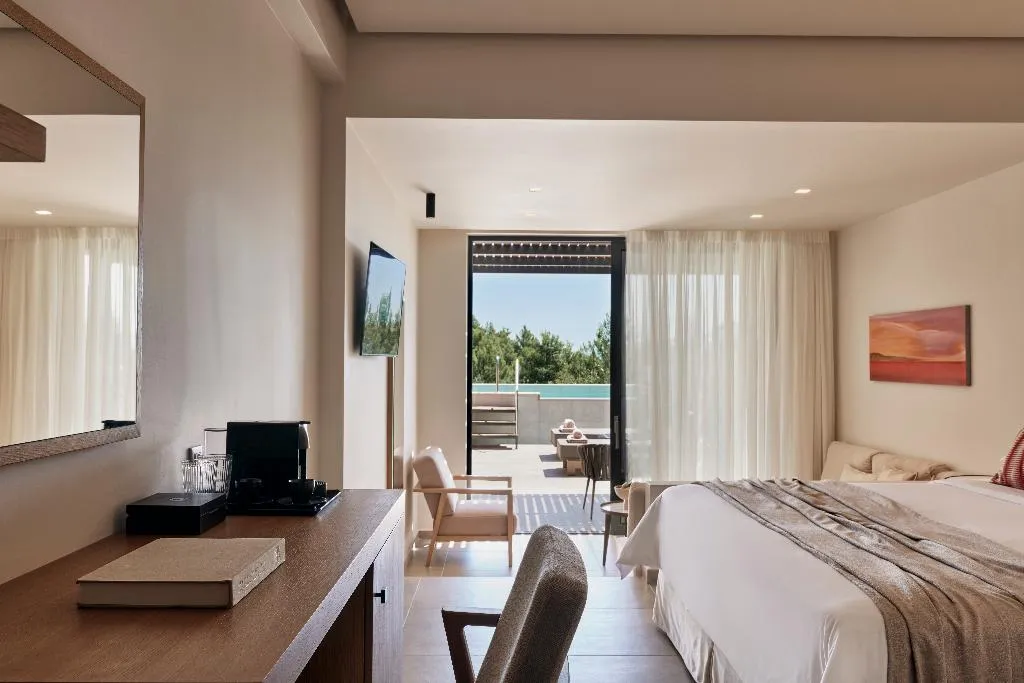JUNIOR SUITE SEA VIEW WITH PRIVATE POOL Room, Celestial All Suites, Kefallinia