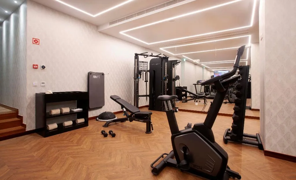 Sports and Entertainment, Wine & Books Porto Hotel, Porto