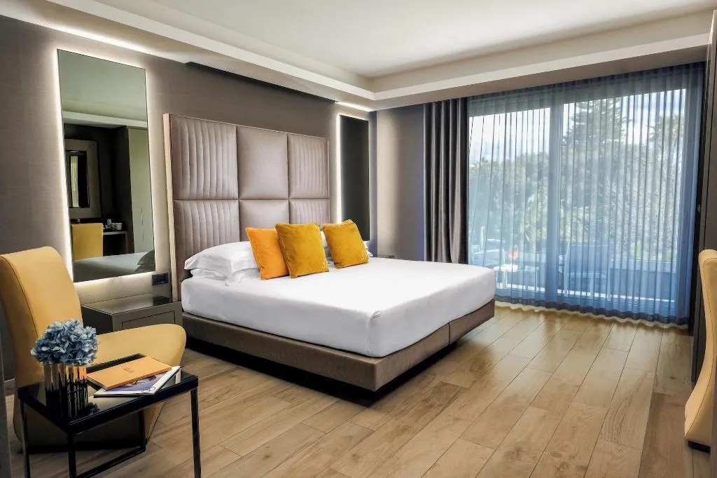 Room, Resort Tre Fontane, Naples