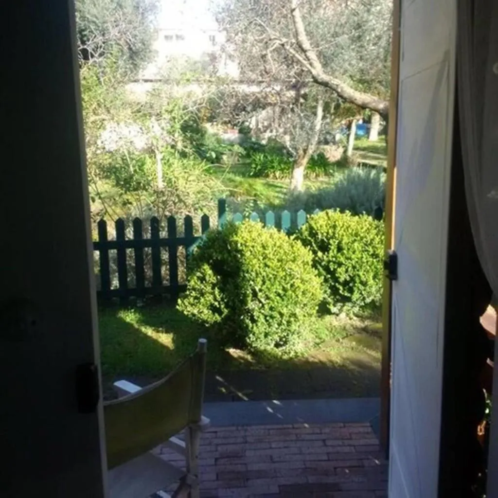 Room, Chalet Lidia, Naples