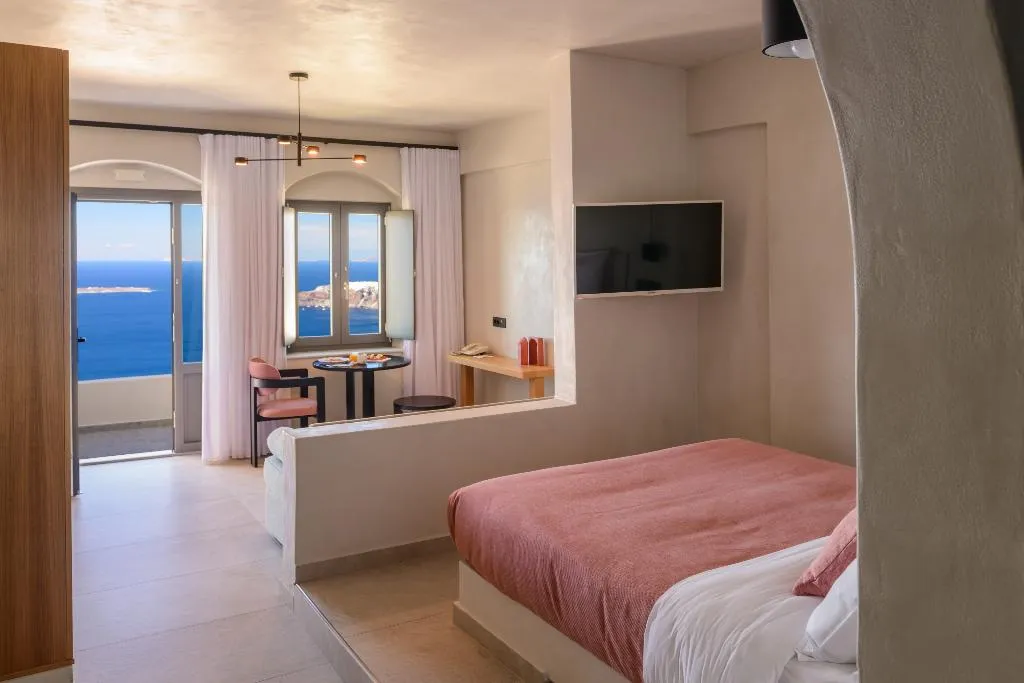 TRIPLE ONE BEDROOM ONE BATHROOM Room, Andromeda Villas, Santorini