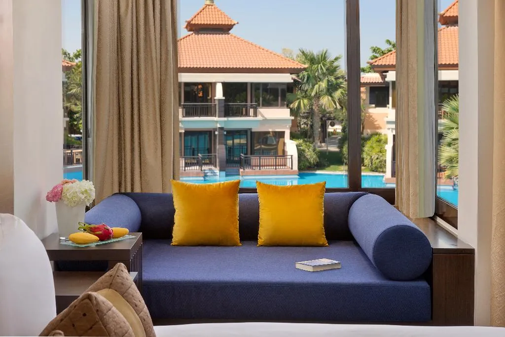 Double or Twin DELUXE LAGOON VIEW Room, Anantara The Palm Dubai Resort, Dubai