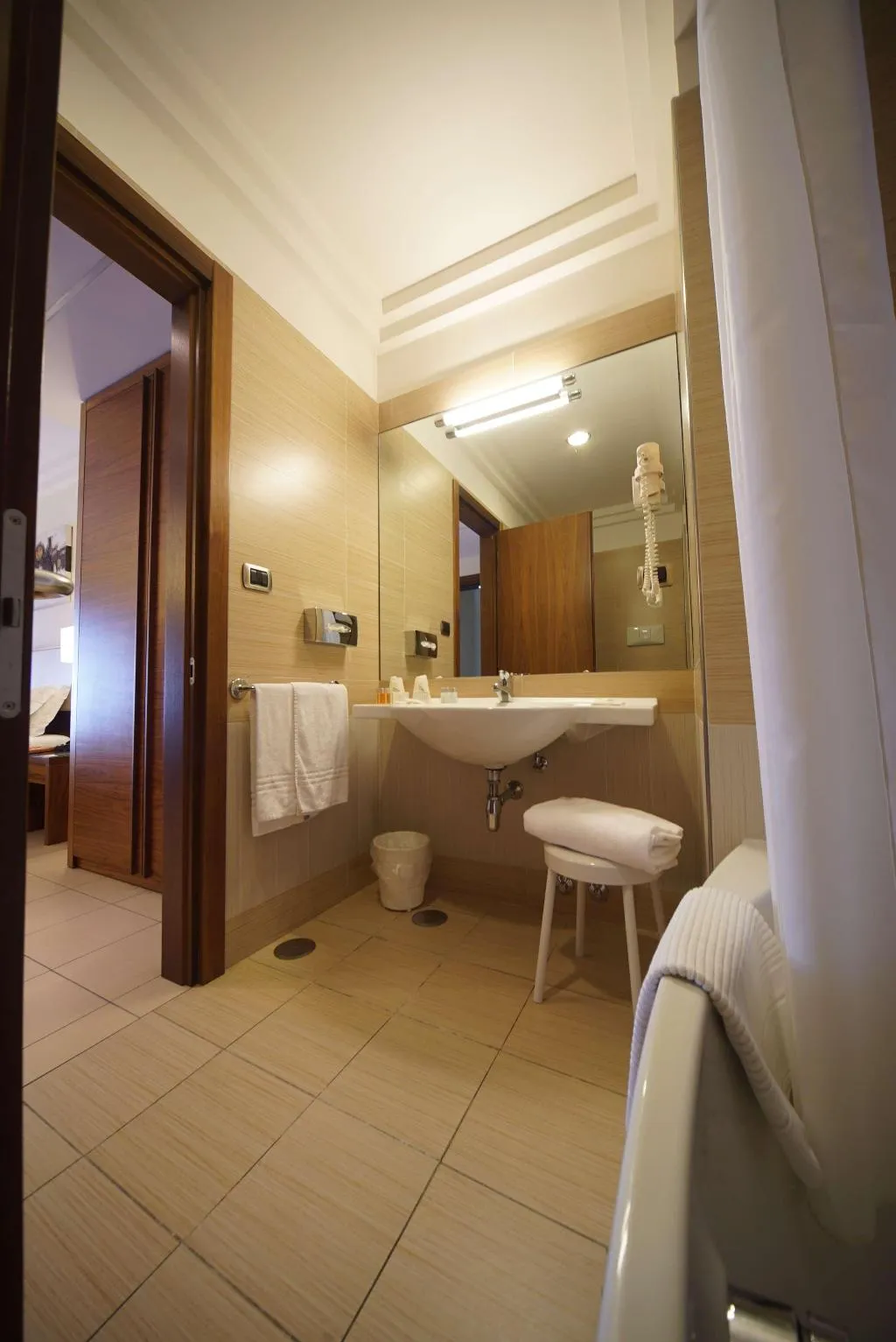 Room, Suites & Residence Hotel, Naples