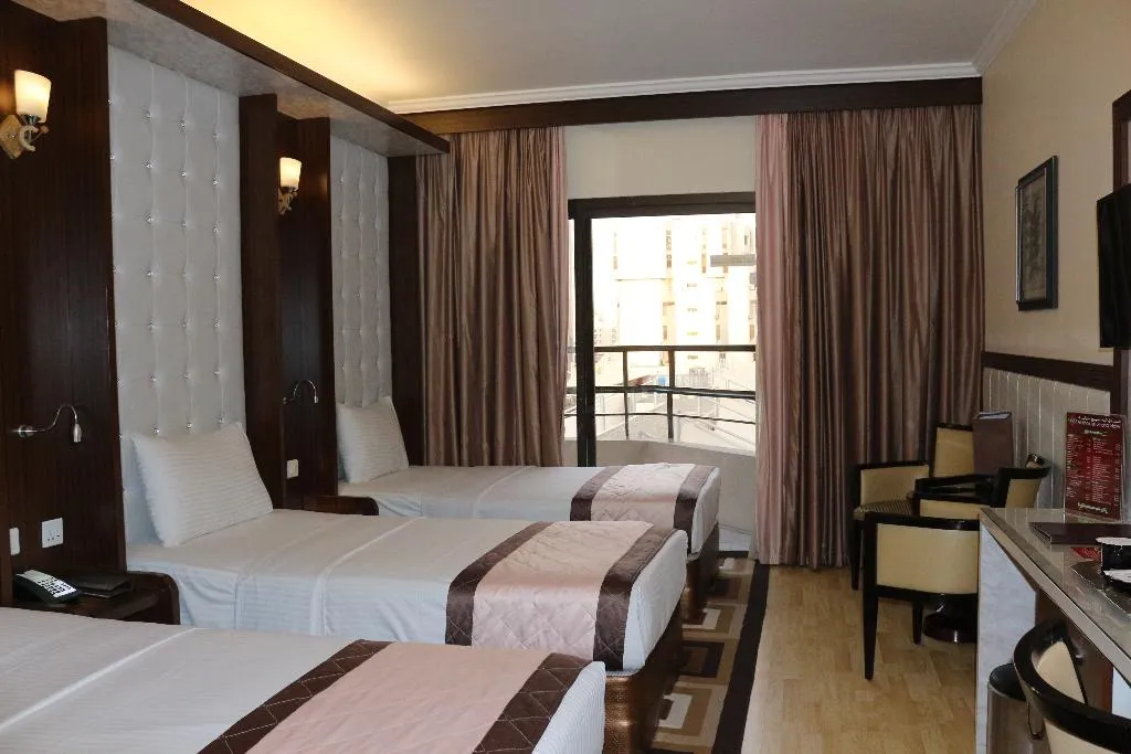 QUADRUPLE STANDARD Room, Al Khaleej Grand, Dubai