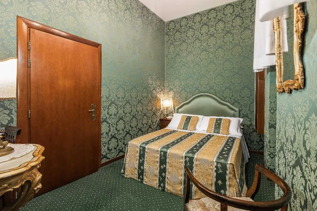 SINGLE STANDARD Room, Marconi, Venice