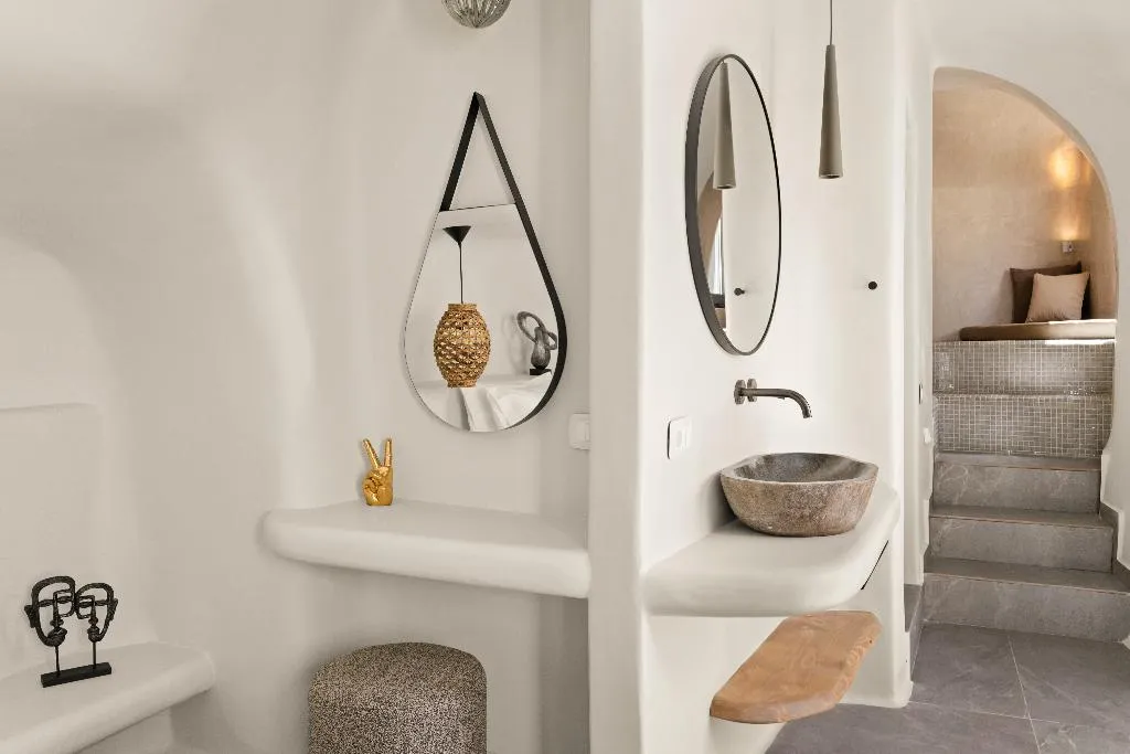 JUNIOR SUITE WITH JACUZZI Room, Aeon Suites by Mr and Mrs White, Santorini