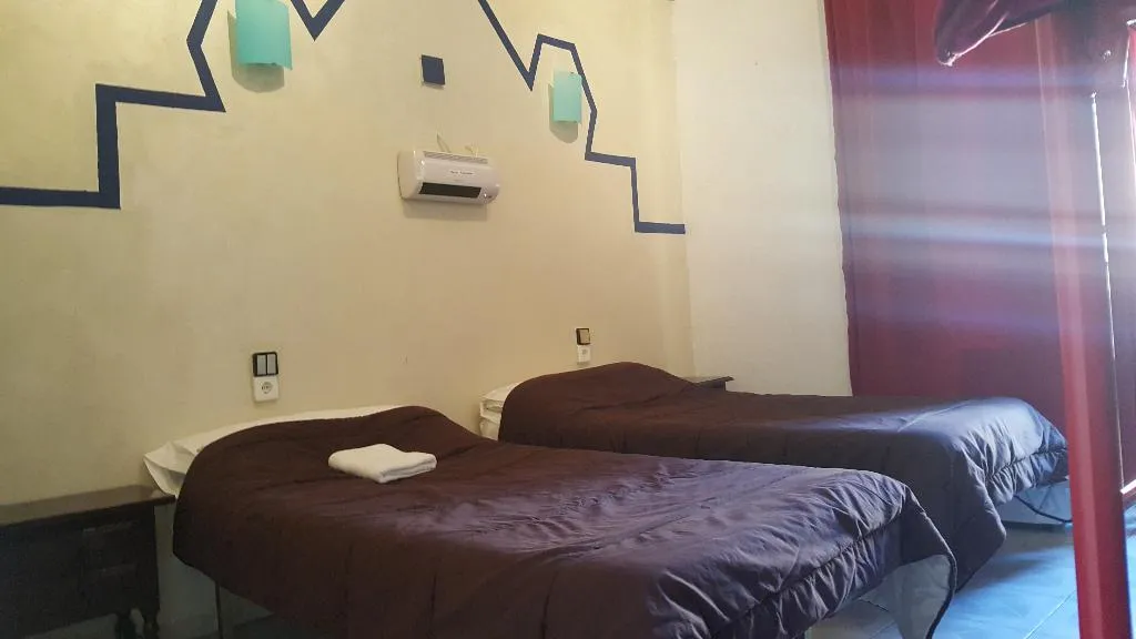 FAMILY ROOM CAPACITY 6 Room, Nuevo Pino, Seville