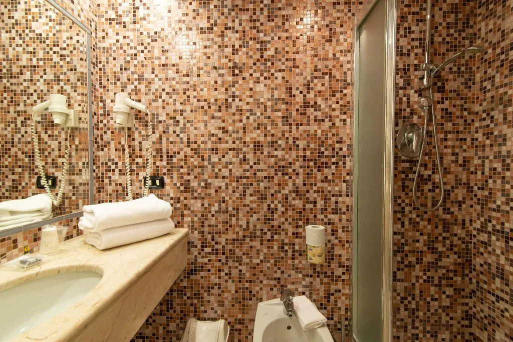 TRIPLE SUPERIOR Room, Hotel Aphrodite, Rome