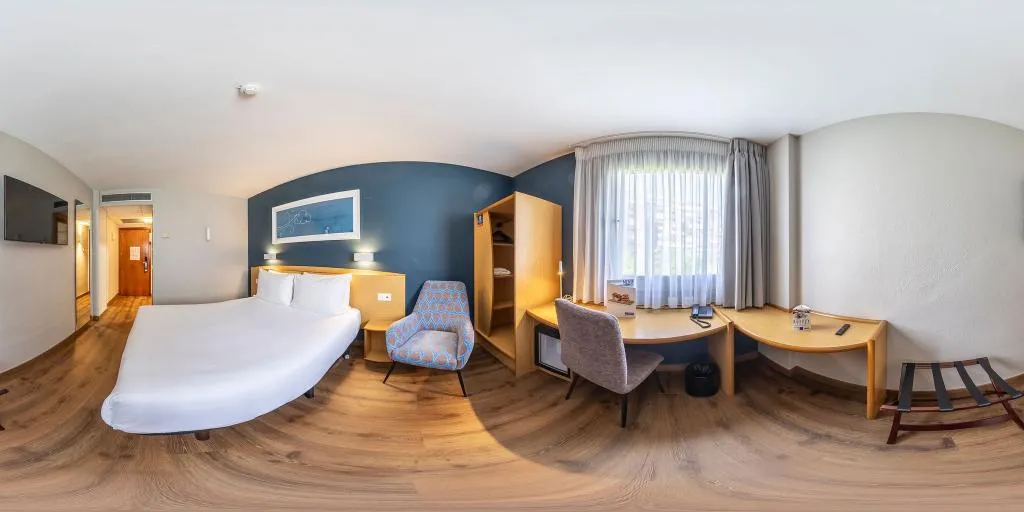 DOUBLE Accessible Room, Travelodge Alicante Puerto, Costa Blanca