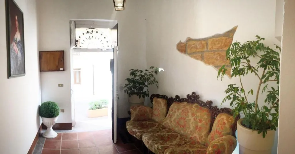Lobby, Amantea Bed And Breakfast, Palermo