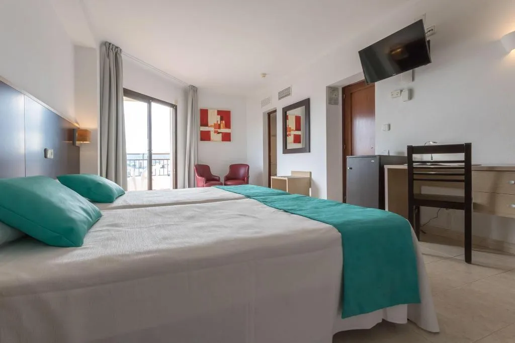 Room, Orosol, Ibiza