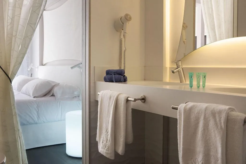 DOUBLE TWO BEDS Room, Blanco Hotel Formentera, Ibiza